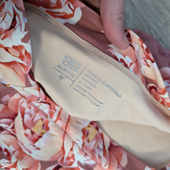 Albion fit garden rose swimsuit bikini set - Picture 6 of 10